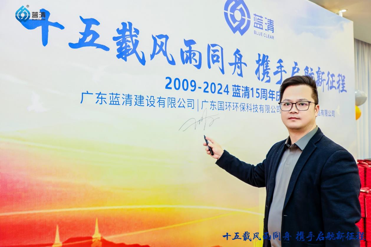 华为这步棋走对了：友商多款阔折叠、阔直板已在路上